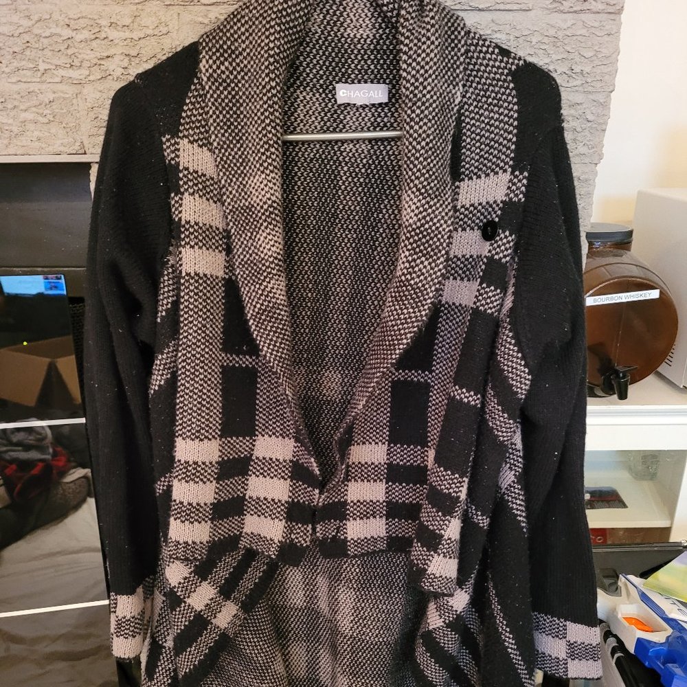 long cardigan /wrap around black and white